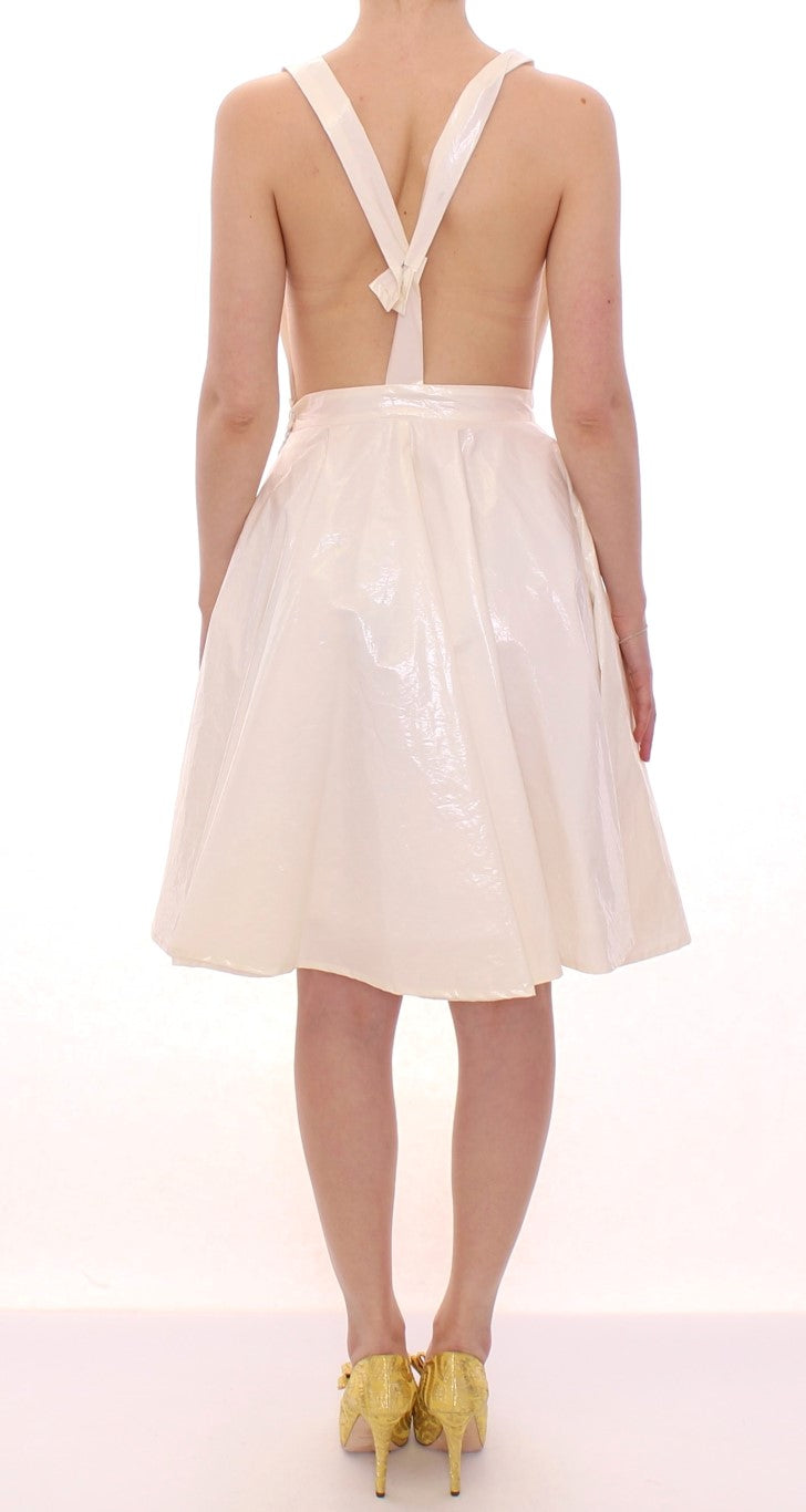 Robe de thé blanche dos nu longueur genou