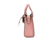 Cece Petit sac à bandoulière fourre-tout à rabat nord-sud en PVC rose