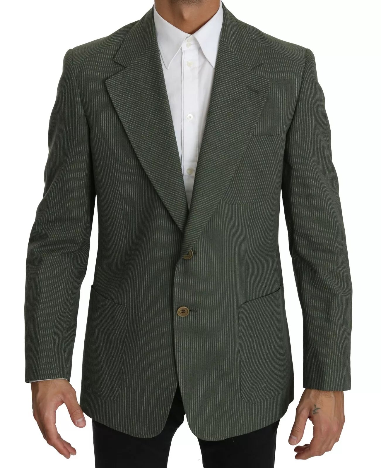 8641383.webp