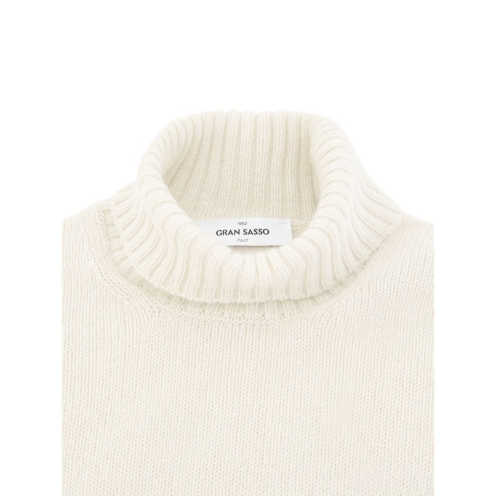 White Wool Turtleneck