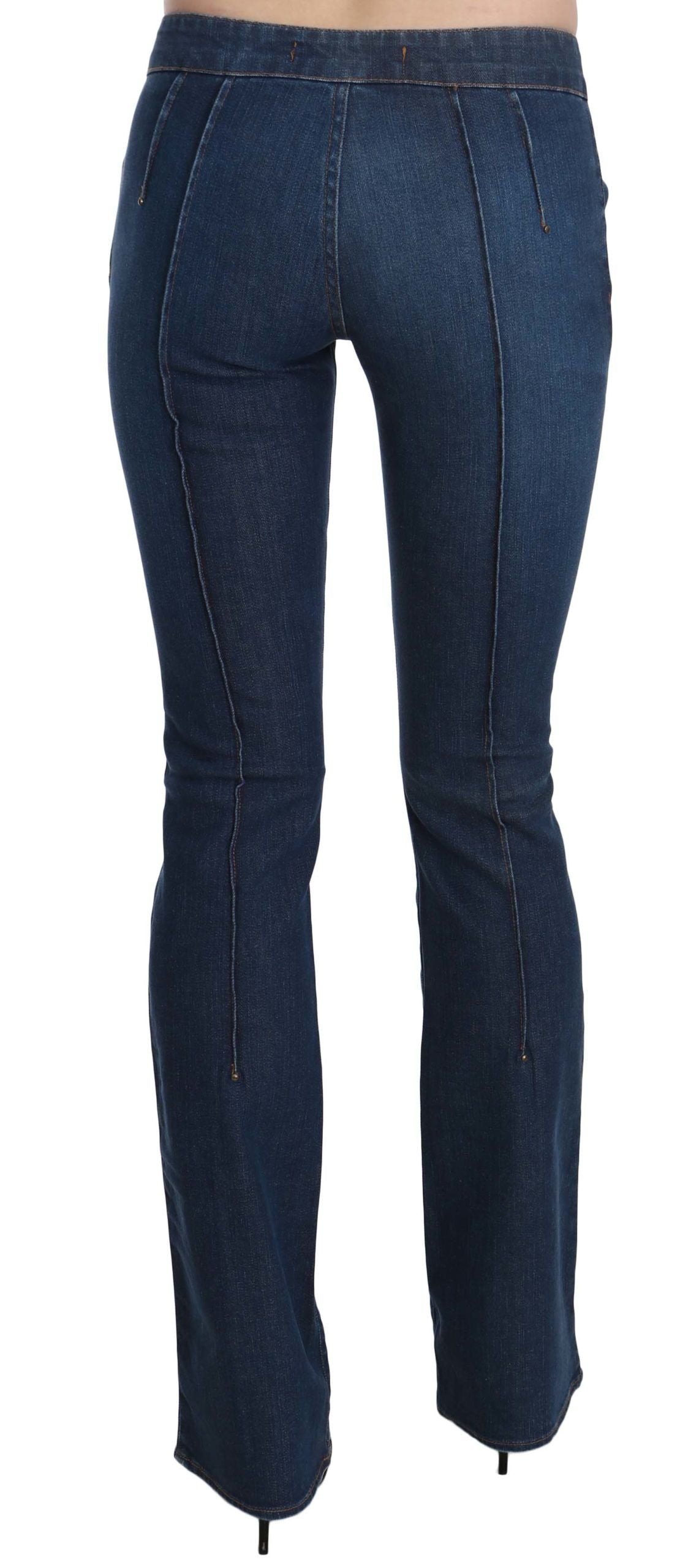 Blaue Jeans mit niedrigem Bund und Boot-Cut-Denim