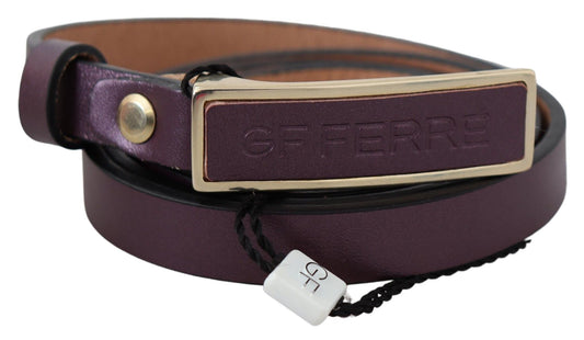 Ceinture fine en cuir à boucle avec logo doré