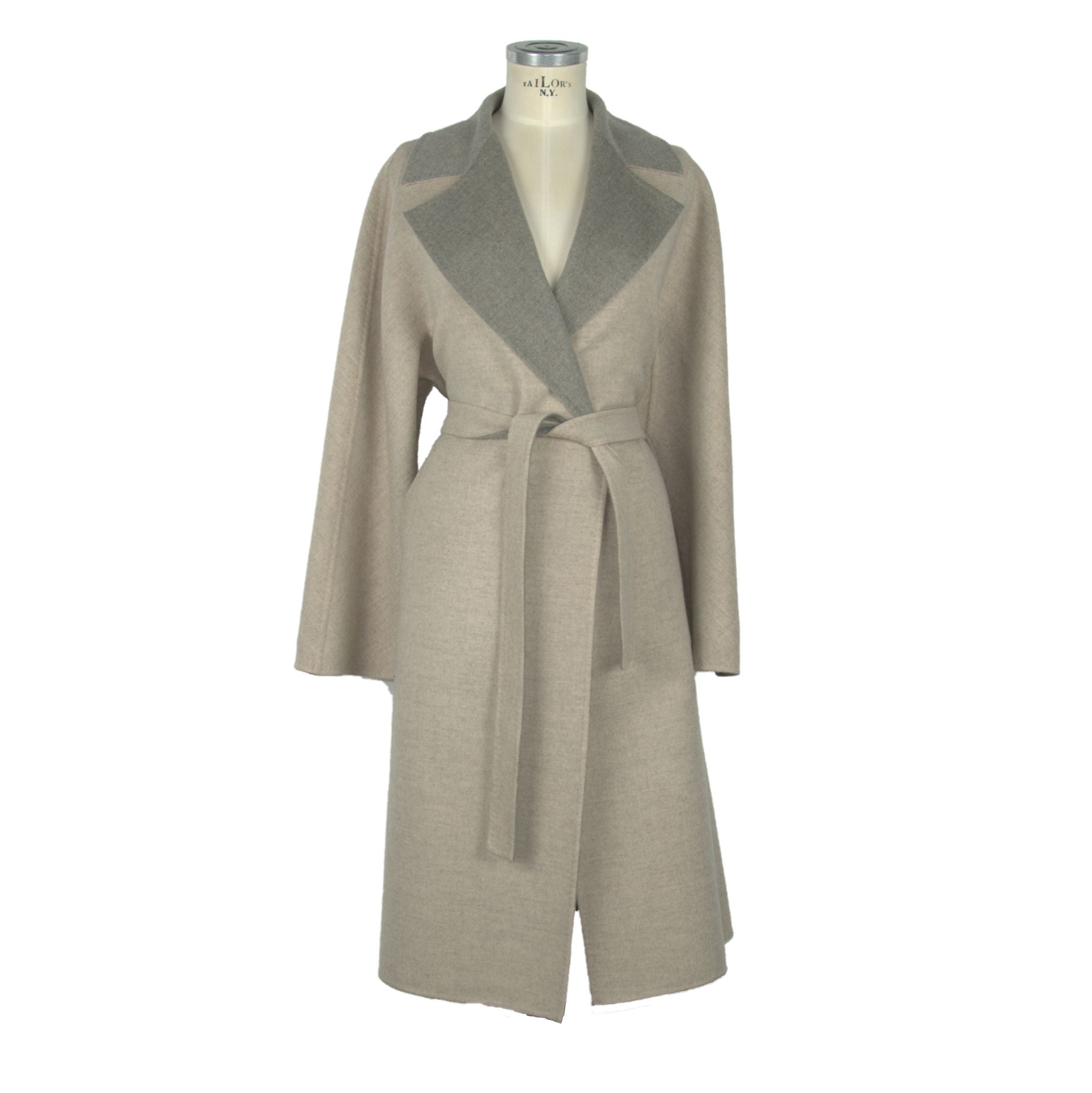 Vestes et manteau en laine beige