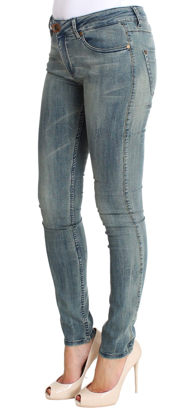 Blau gewaschene Skinny-Jeans aus Baumwolle mit engem Schnitt und schmaler Passform