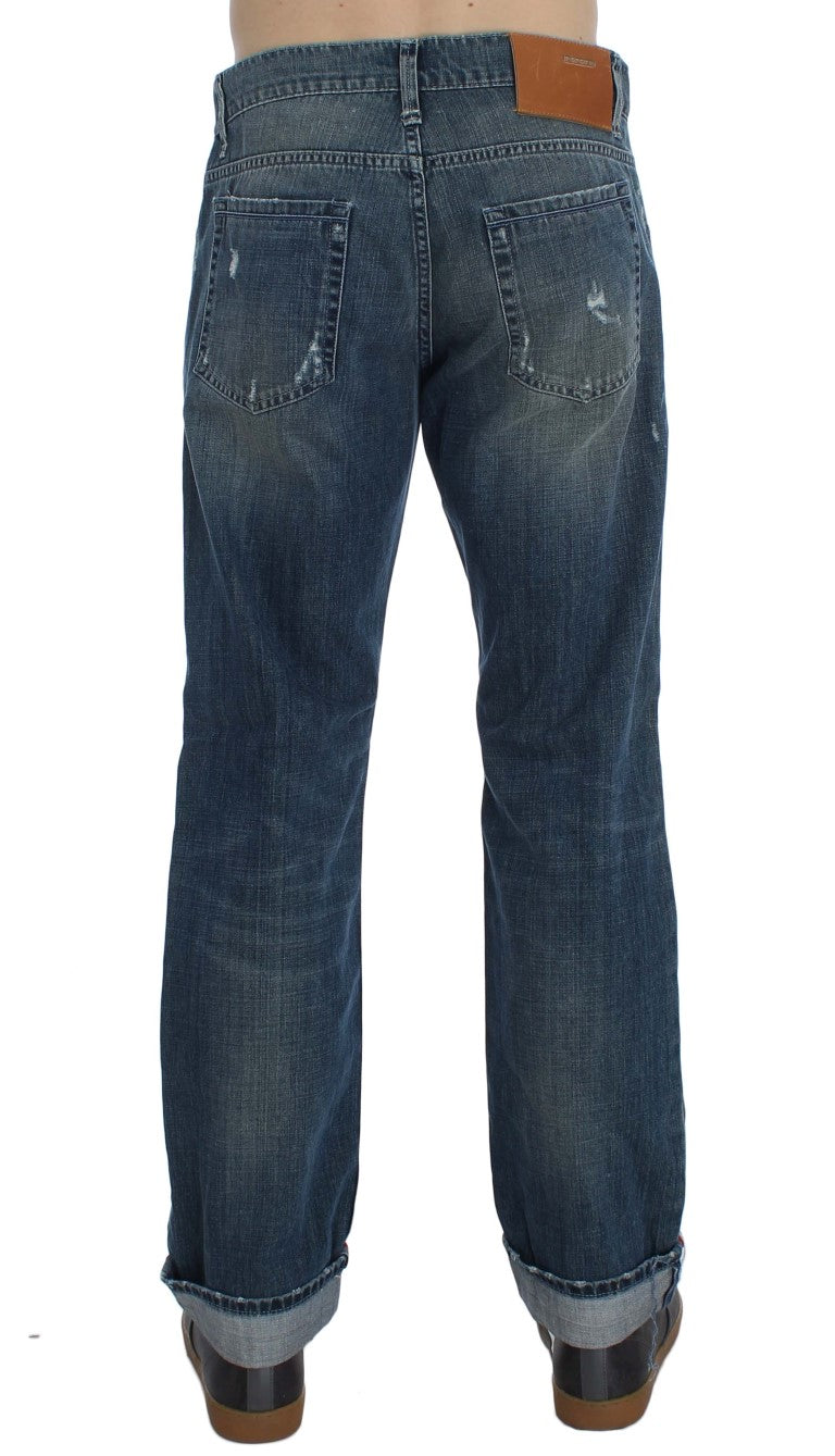 Blau gewaschene Jeans aus Baumwolldenim mit normaler Passform