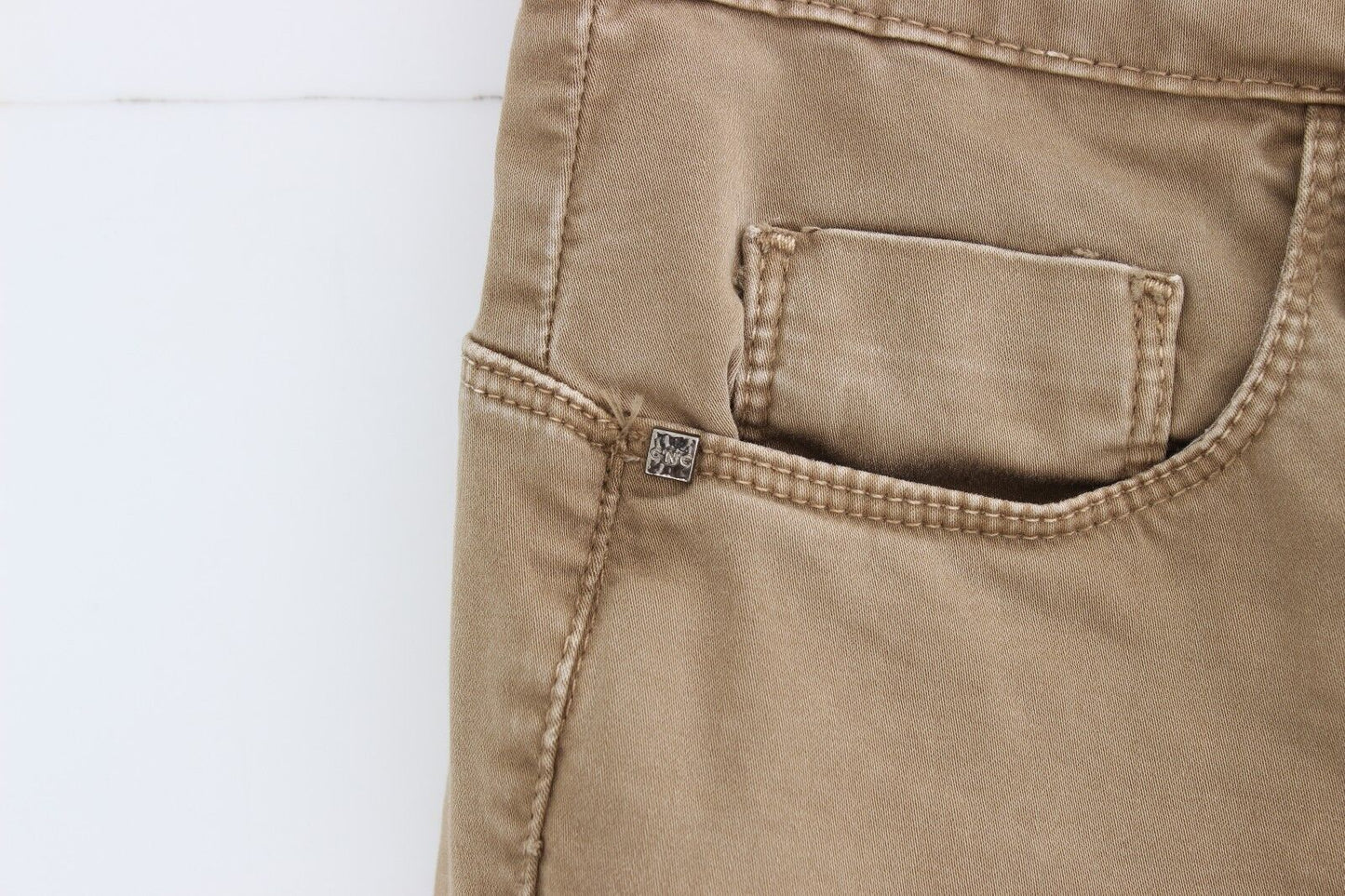 Pantalon en denim beige à jambe droite Jean stretch