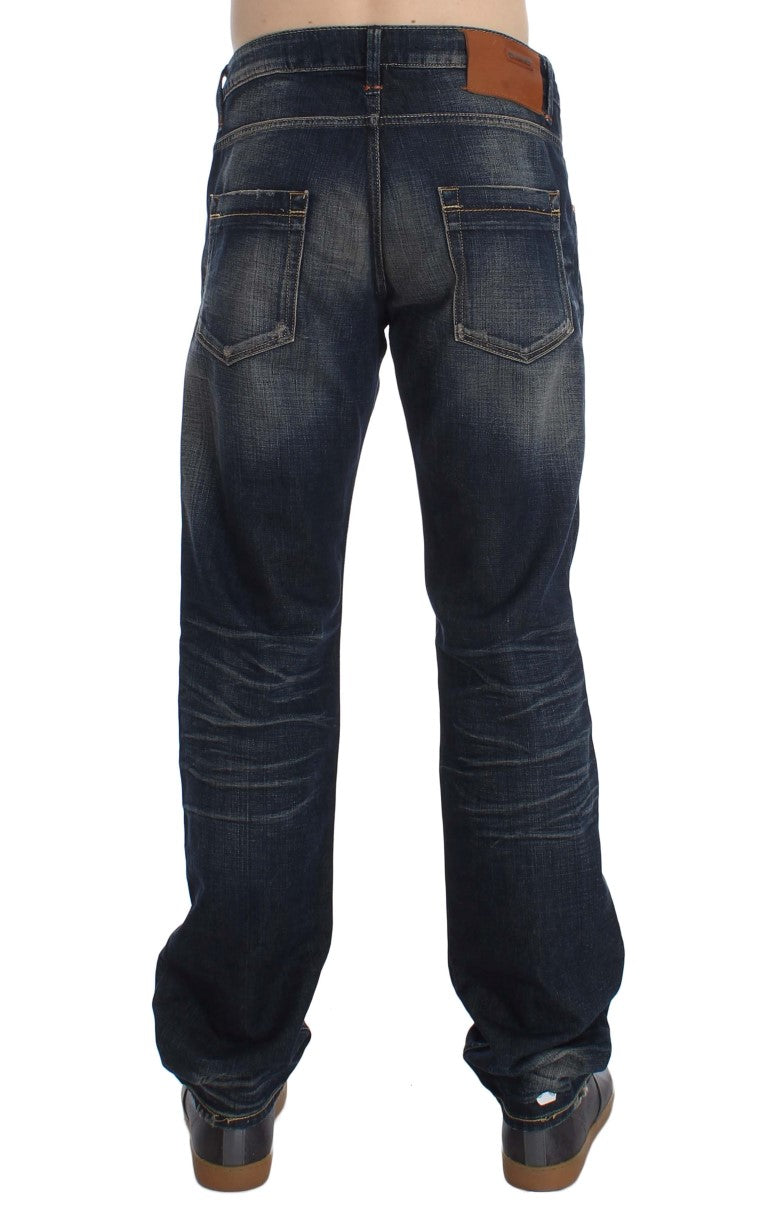 Gerade geschnittene Jeans mit niedriger Taille in blauer Waschung