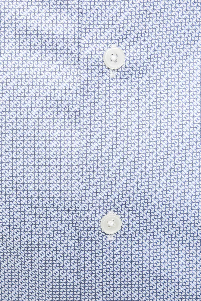 Chemise en coton bleu clair