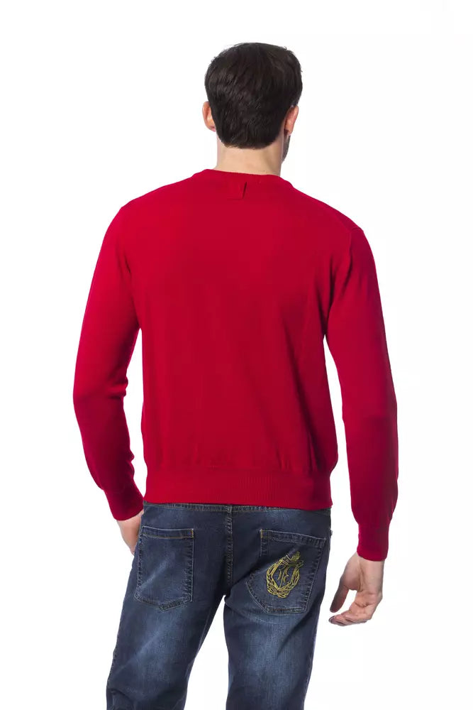 Roter Pullover aus Merinowolle