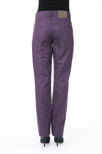 Violette Baumwolljeans und -hose