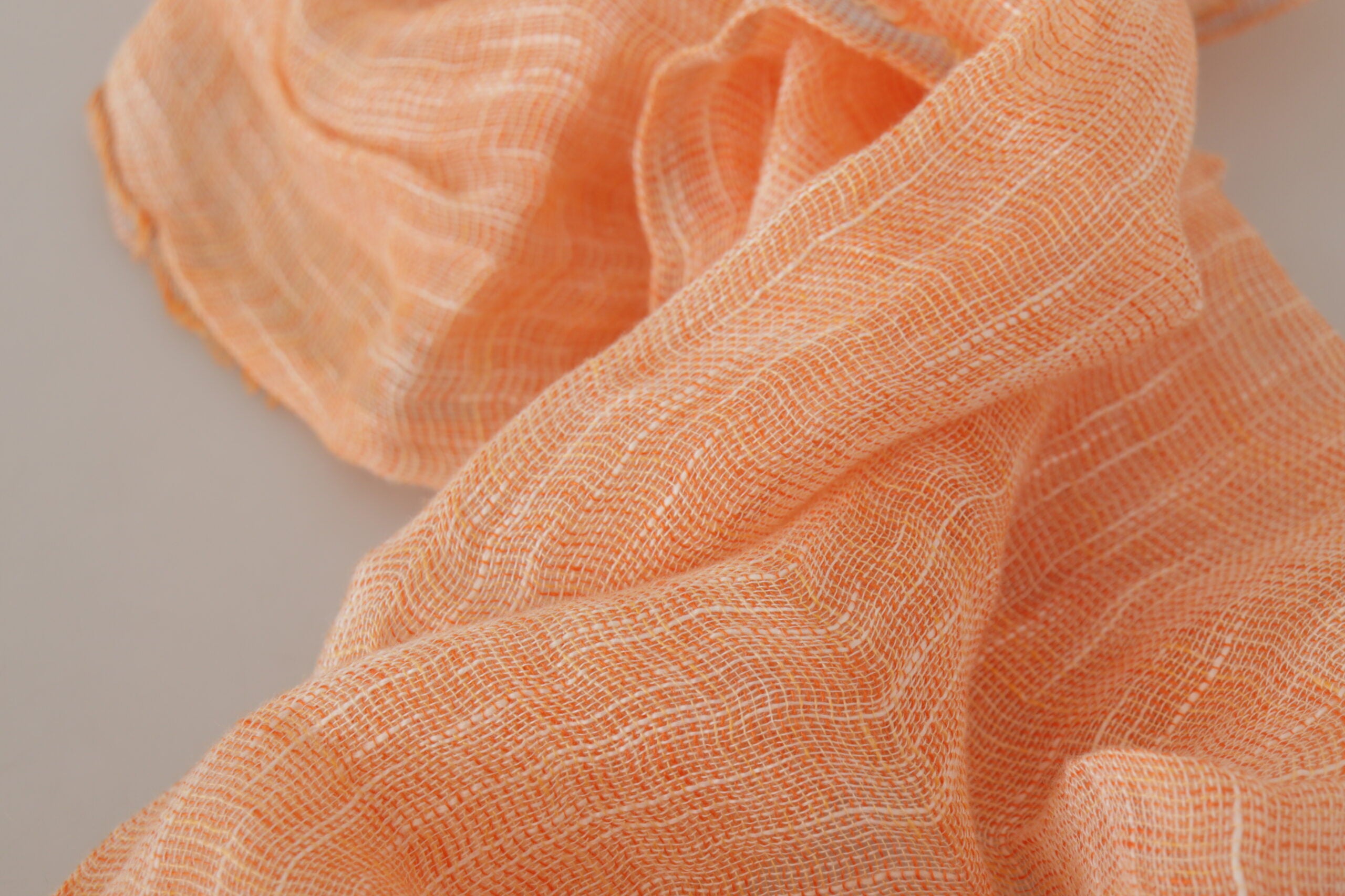 Écharpe à franges en tricot en lin pêche