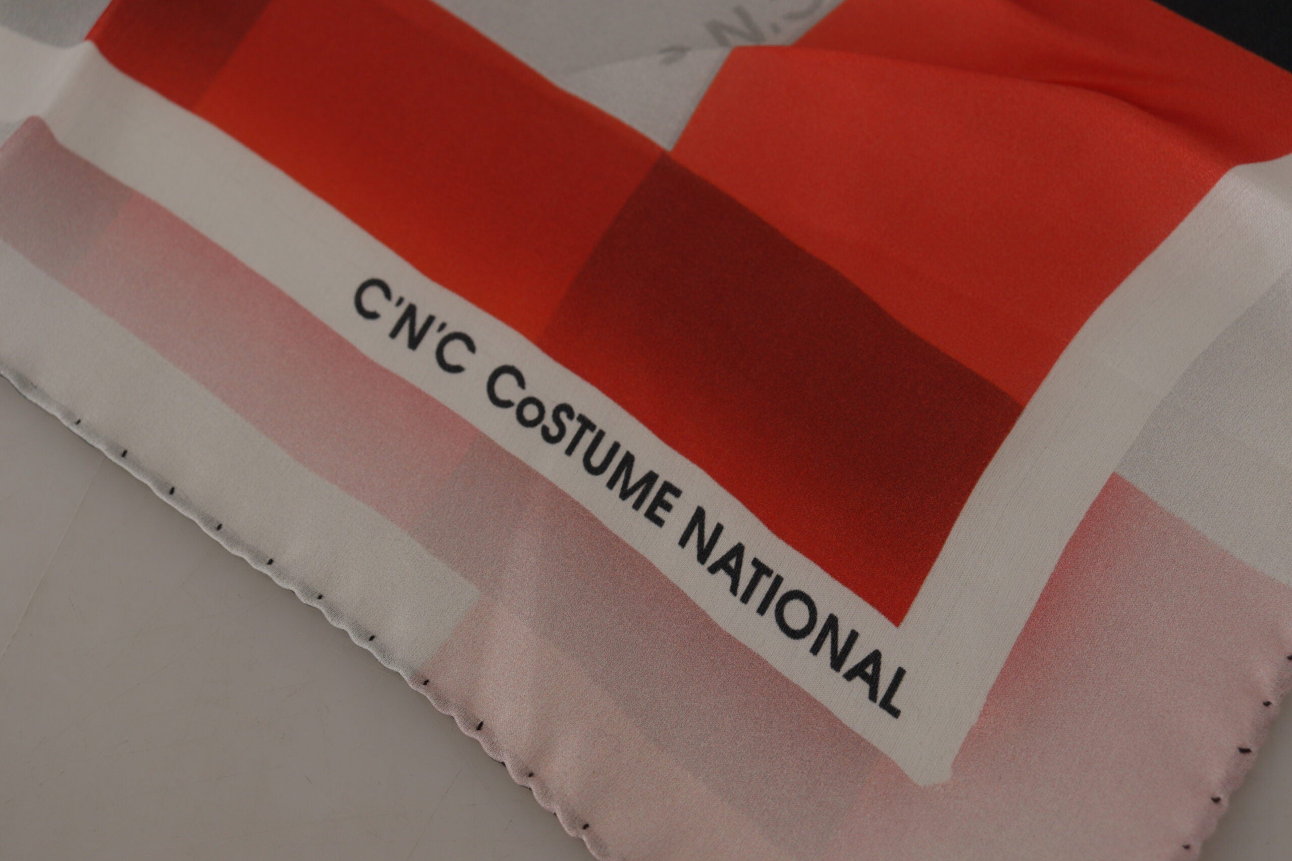 Foulard châle en soie rouge gris