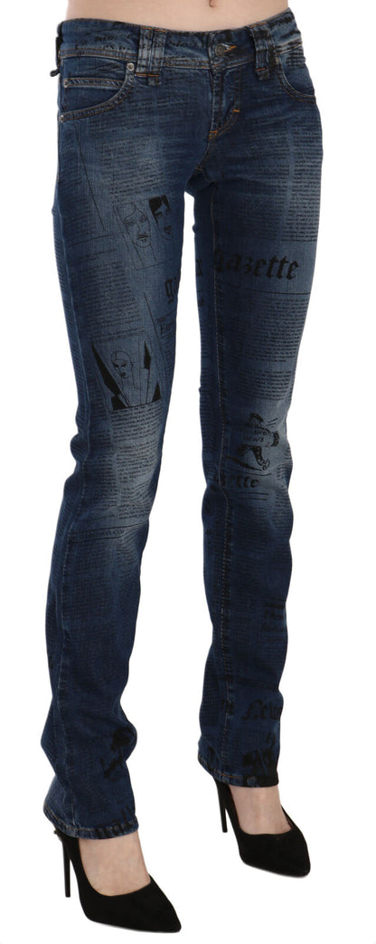 Pantalon en denim skinny taille basse bleu imprimé journal