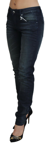 Blau gewaschene Slim-Fit-Jeans aus Baumwolldenim mit niedriger Taille