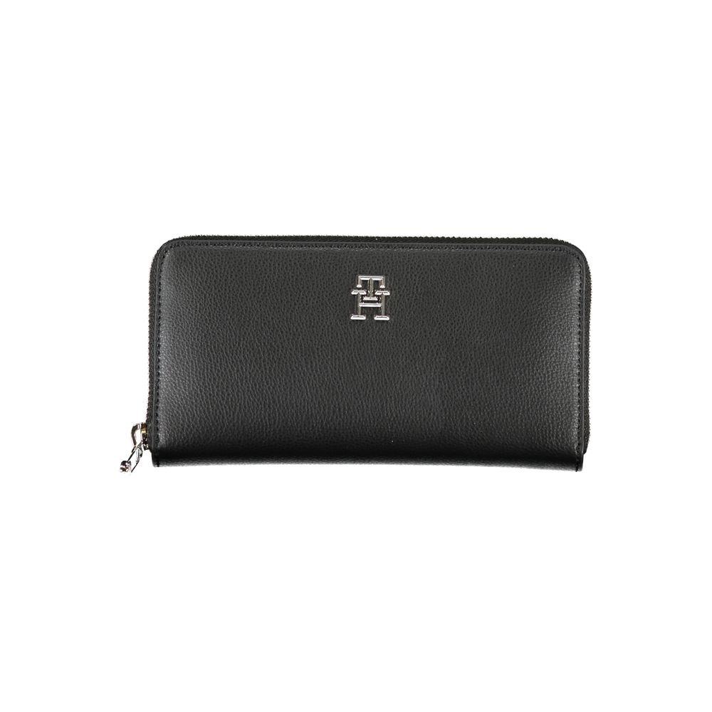 Sleek Zippered Black Wallet with Multiple Compartments