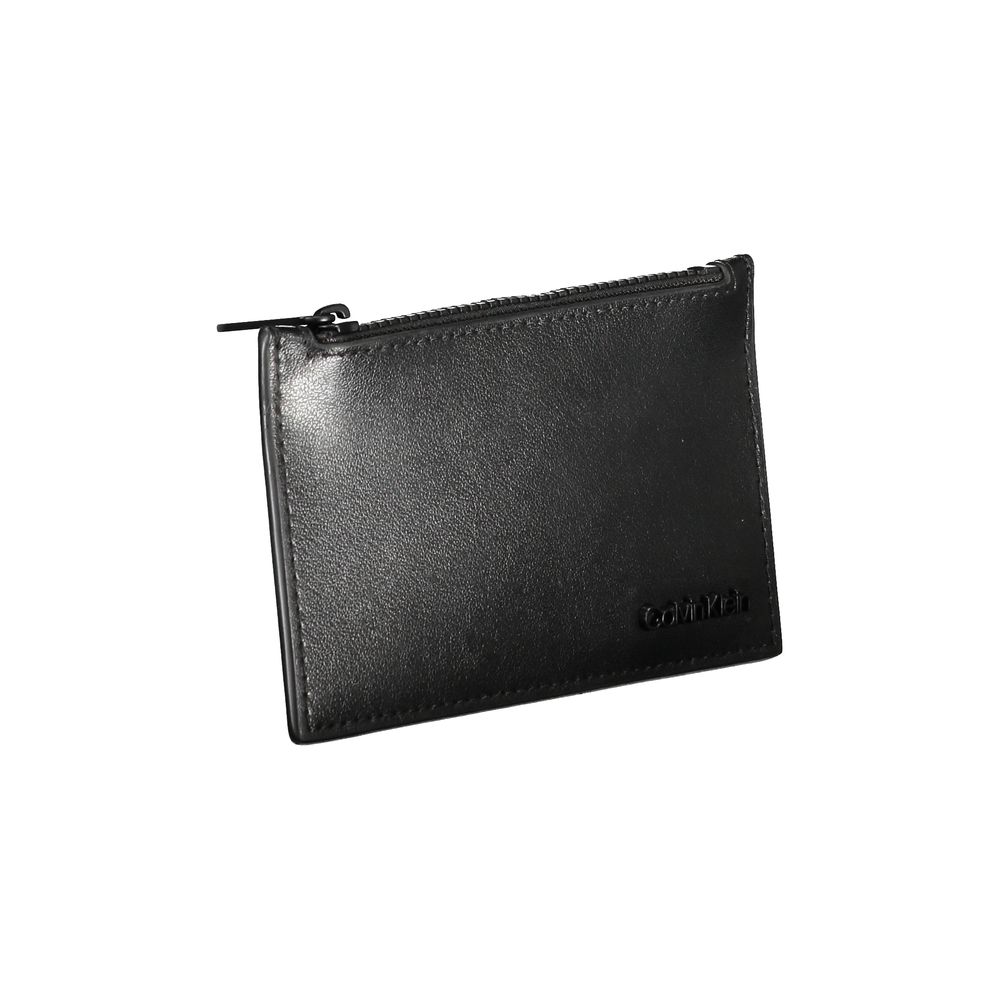 Elegant Leather Zip Wallet in Timeless Black