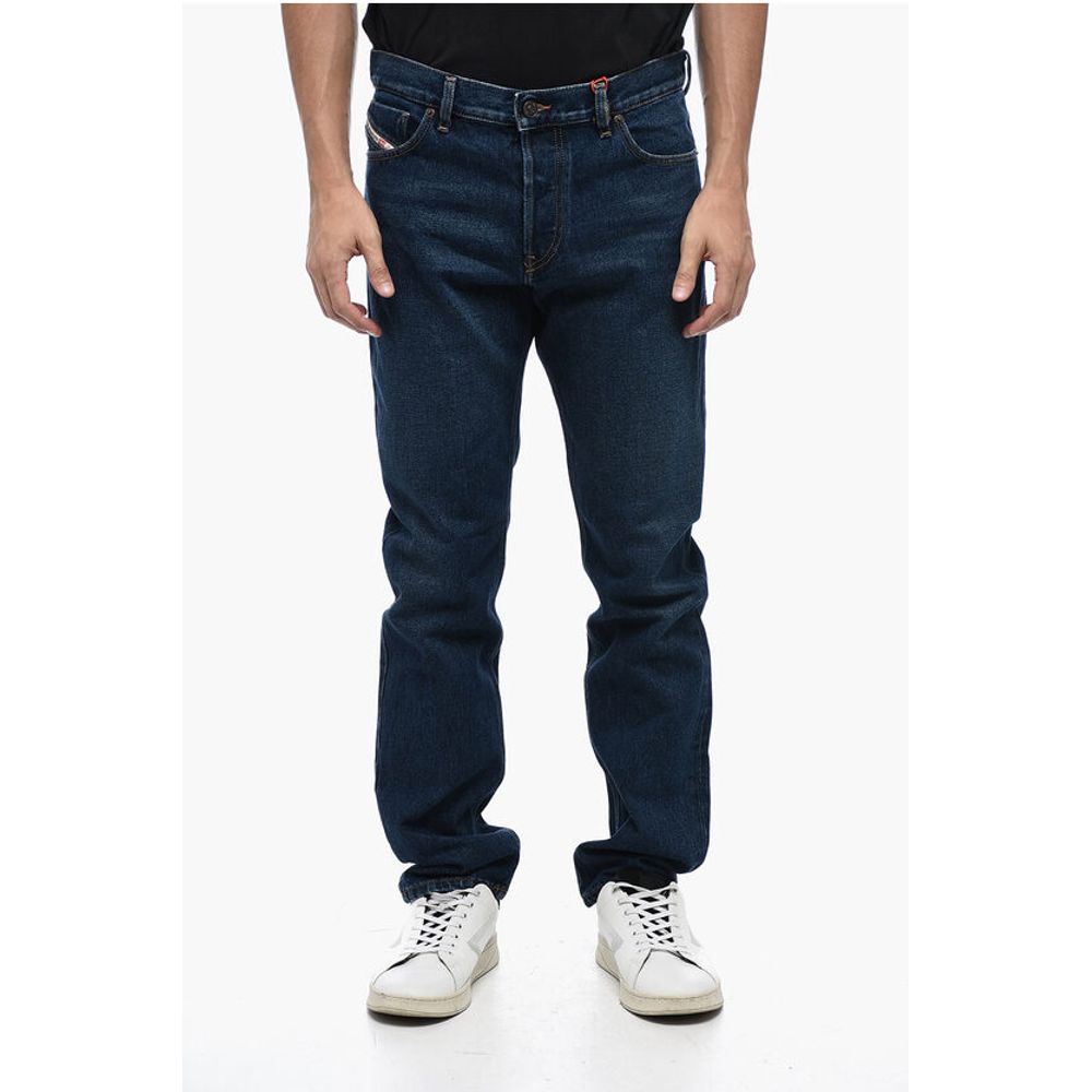 Dark-washed D-SARK Denims