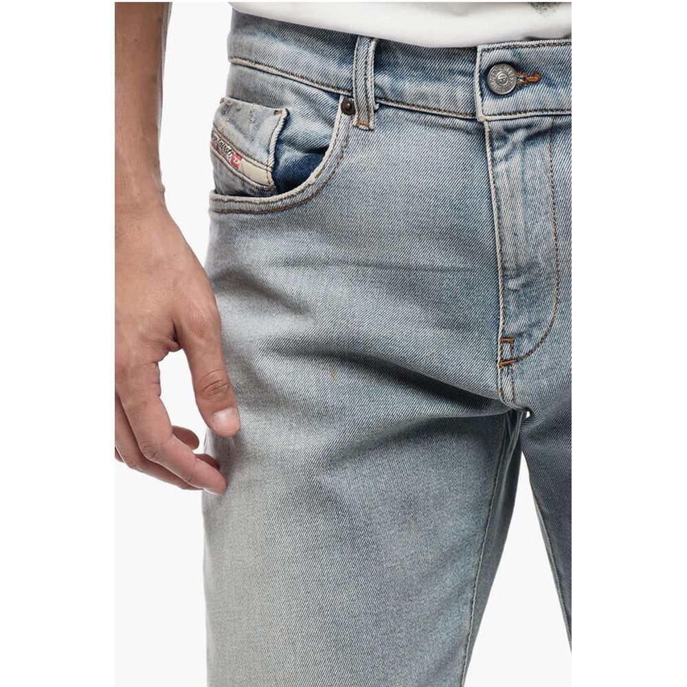 Light-washed 2019 D-STRUKT Denims L.32