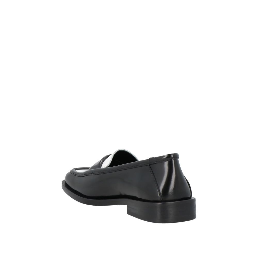 AMANDA Loafers