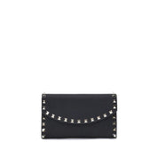 Wallet with chain