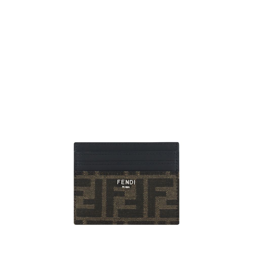 8704249.jpg